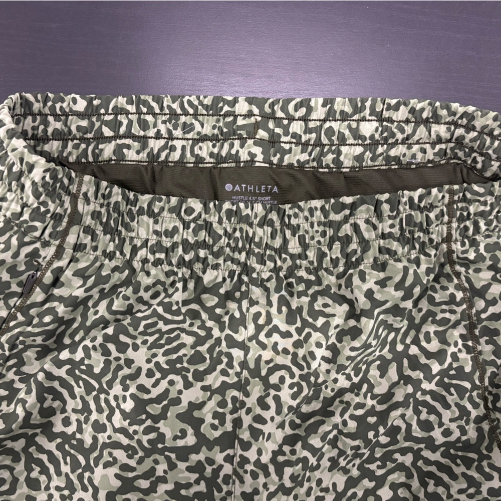 Athleta Olive and Cream Patterned Pants